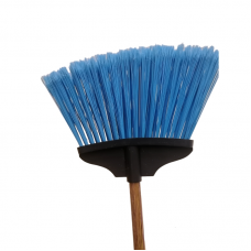 Метла с деревянным черенком